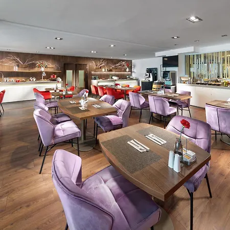 Clarion Congress فندق