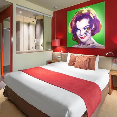 Отель Clarion Congress