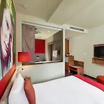 Clarion Congress Hotel 4*